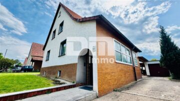 1- 2 Familienhaus mit umfangreichen Nutzflächen und großem Grundstück in idyllischer Ortsrandlage 34369 Hofgeismar, Einfamilienhaus